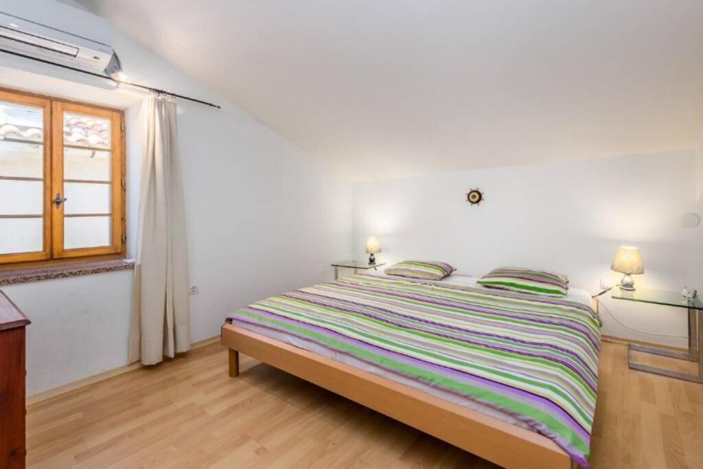 Apartman Tin 2