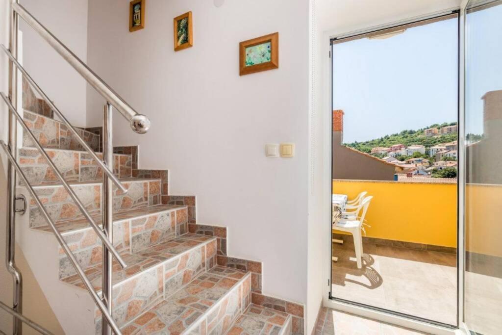 Apartamento Tin 2 Vrbnik (Primorje-Gorski Kotar)